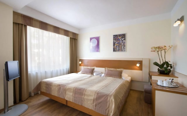 Aida Hotel