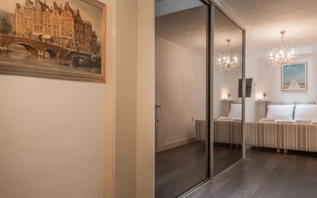 Brouwers Canal apartment