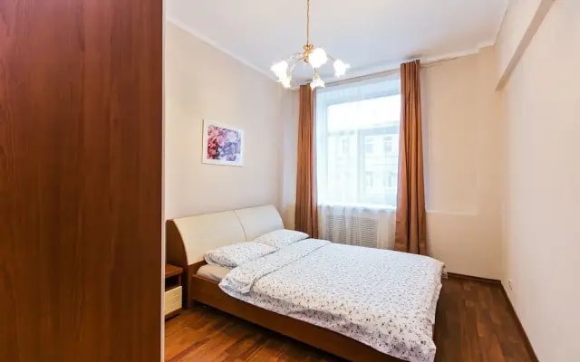 Амиго Маяковская