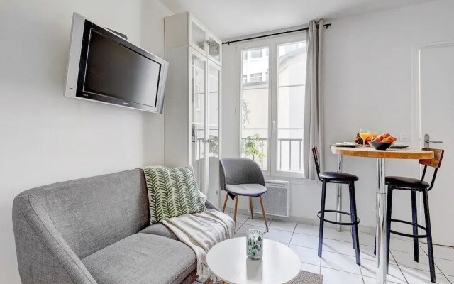 Cozy Studio by the Eiffel Tower - For 2