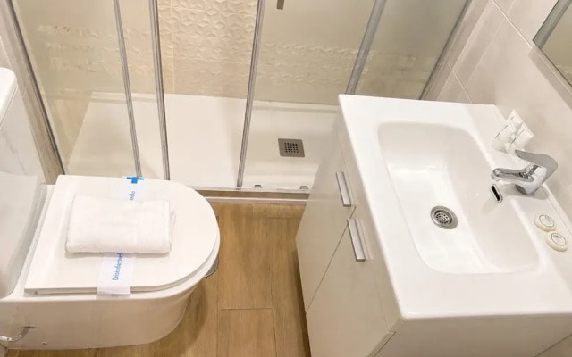 Ifema II in Madrid With 1 Bathrooms