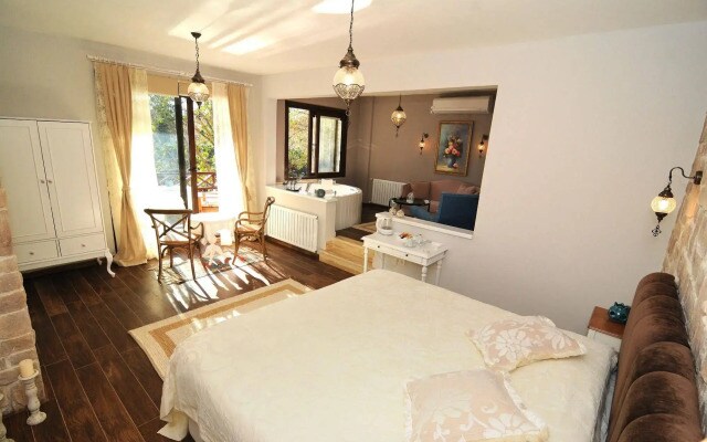 Beyaz Ev Agva - Adults Only