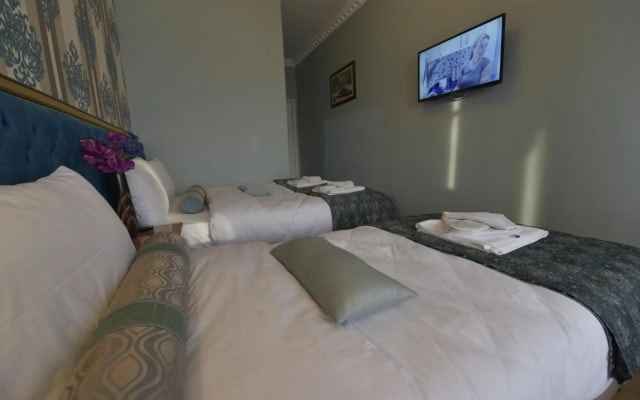 Golden Palace Hotel