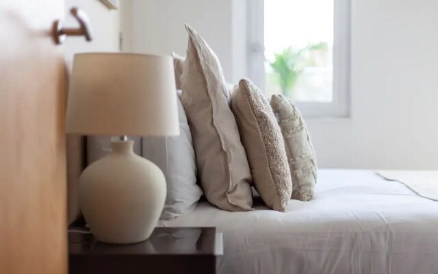 3 Bed Flat by Limehouse Basin