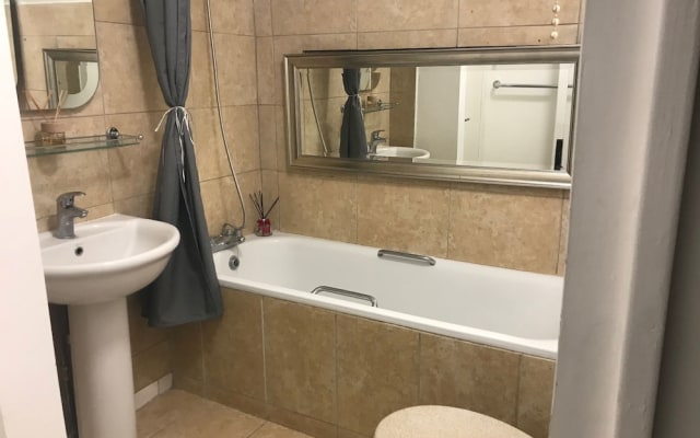Bushey B&B