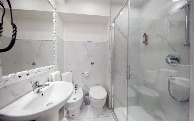 La Maisonnette Tritone Trevi Apartment Rome