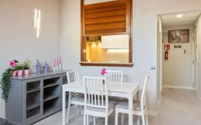 Amazing 1bed Apt, Sleeps 4 Near Sol, 1min to Metro