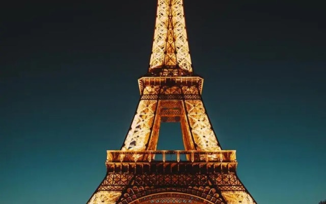 Superbe T3 Terrasse Coeur de Paris Historique