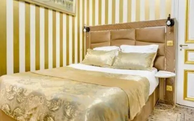 Renovated 23 2br 6p Champs Elysees-Arc de Triomphe