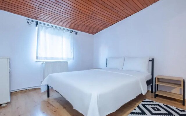 Central Flat 800 m to Metro Station in Sisli