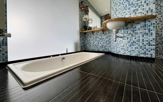 Quirky and Modern Clerkenwell Apartment