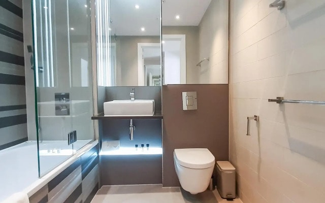 Comfy Studio with Balcony in Heart of Shoreditch