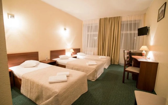 Good Stay Dinaburg Hotel