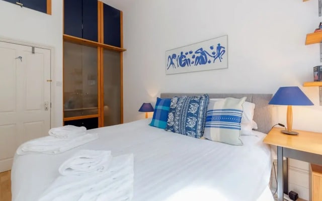 Philbeach Balcony- 2bed flat in Earls Ct