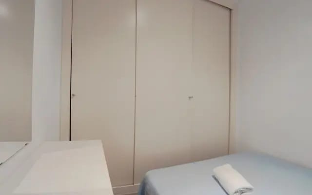 Apartamento interior cercano a Cuatro Caminos