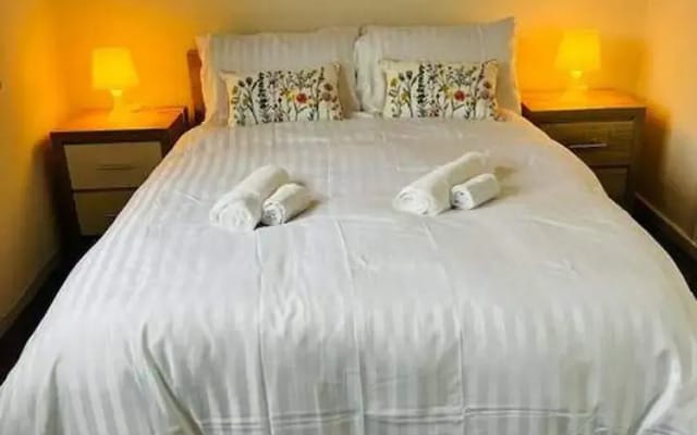 Serene Melford House in Nottingham