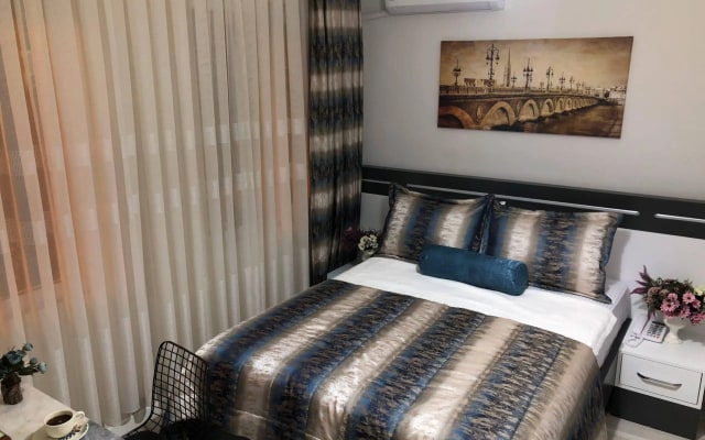 Istanbul Hotel & Suites