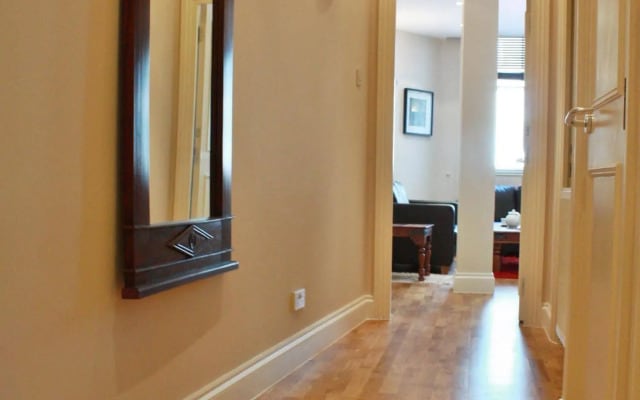 Urban Stay Abbotts Chambers Apartments
