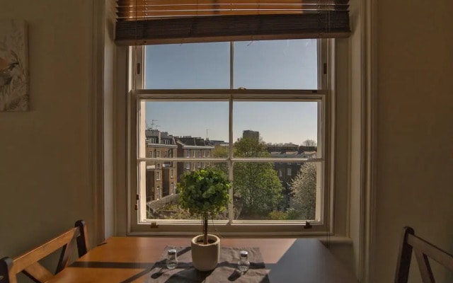 Excel Apartments Hyde Park