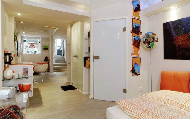 Contemporary Apartment in Kreuzberg Berlin with free Wi-Fi