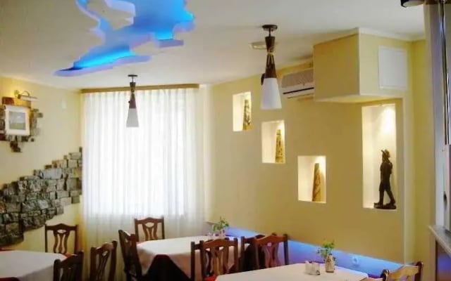 Ayan Hotel