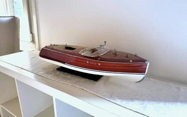 Capitan Antonin (Adults Only)