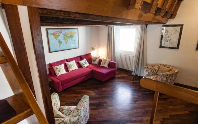 Amazing Apartment With Terrace in Piazza del Fico, Close Piazza Navona
