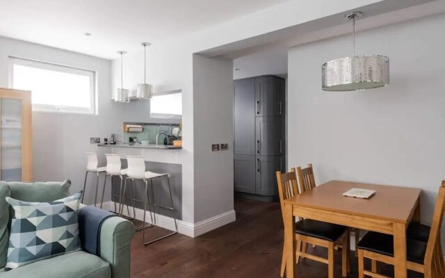 Newly Refurbished 2 Bedroom Flat in Fulham