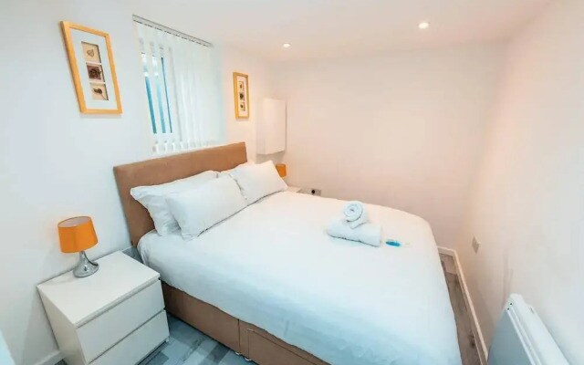 Sale 2-bedroom Apt - Sleeps 5 - Free Parking
