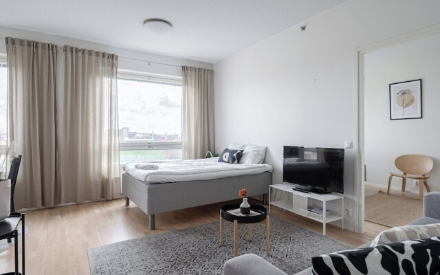 Stunning Views 1BR Home with Sauna and Balcony