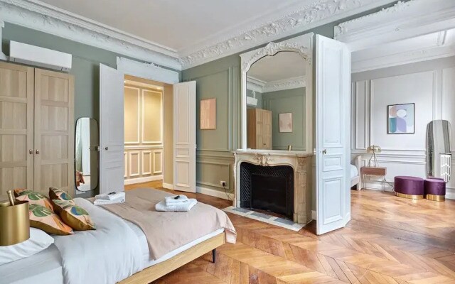 Magnificent Apartment Etoile Hoche Saint Honore