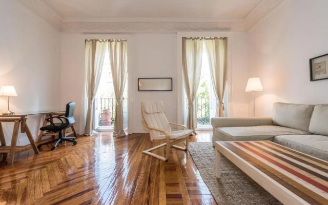 Apartamentos Independientes Mad Alcalá 55