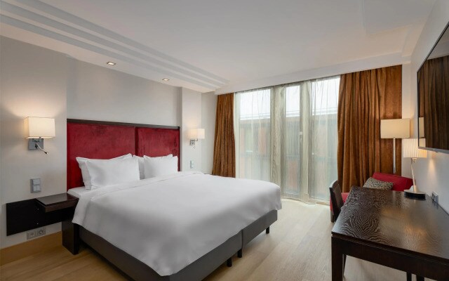Отель Radisson Blu Elizabete