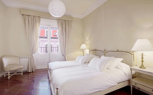 Wonderful 3 Bd Apartm in Prime Location. Plaza Mayor