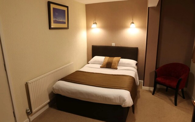 The Cedars Hotel, Loughborough
