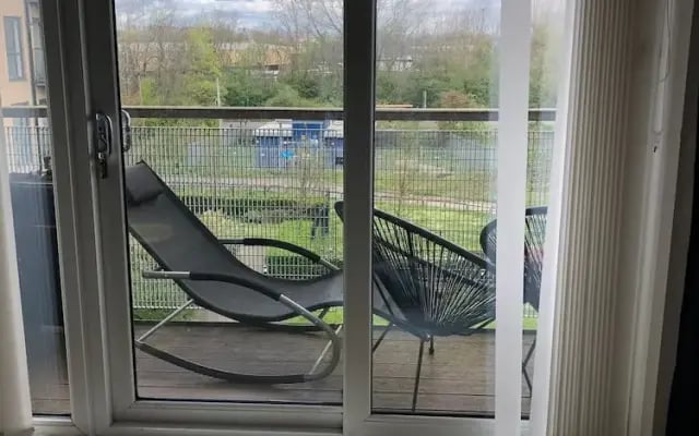 Impeccable 2-bed Apartment in Orpington