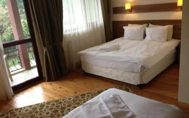 Rhebas Hotel