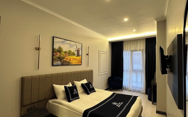 Loft Park Hotel - Airport 10 Minutes