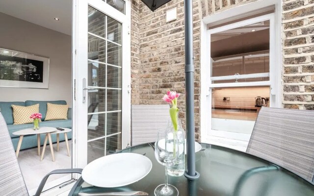 Stylish Fulham Home close to the River Thames