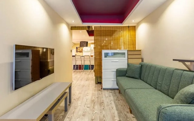 Stylish and Central Flat with Backyard in Sisli