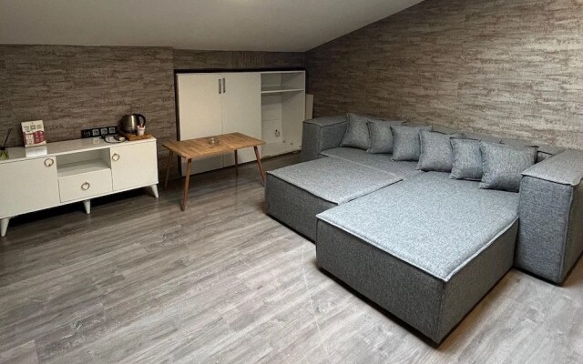 La Vie Suit Hotel