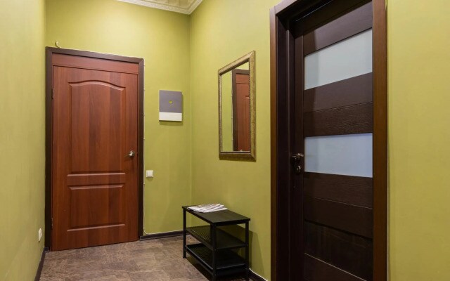 Open Home On Nevsky Prospekt 81
