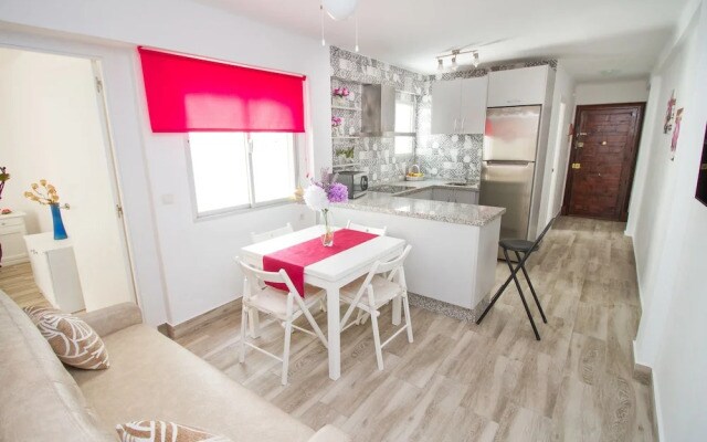 Modish 3 bedroom Apartment in Malaga by La Recepción