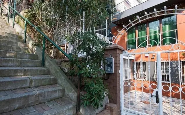 Villa Redstone