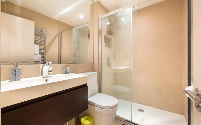 Niru 5-Star Hidden Secret on Earl's Court
