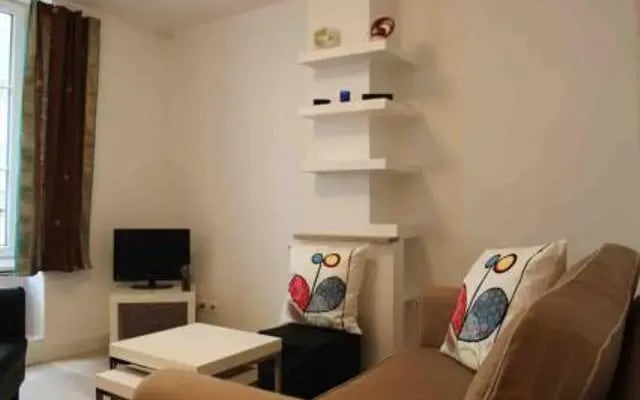 Montmartre Apartments Valadon