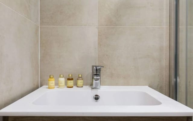 Studio Apartment By Burgess Park