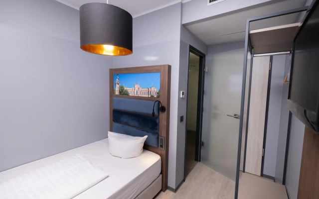 Smart Stay Hotel Station
