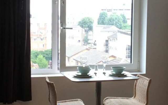 Roffey Apartment