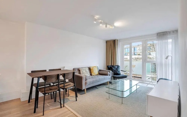 Bright and Spacious Belgravia Apartment